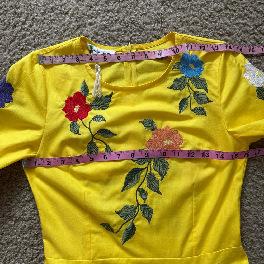 Fanm Mon Gloriosa Dress Sz XS Yellow Floral Embroidered Short Sleeve A-Line NWT - Picture 8 of 13